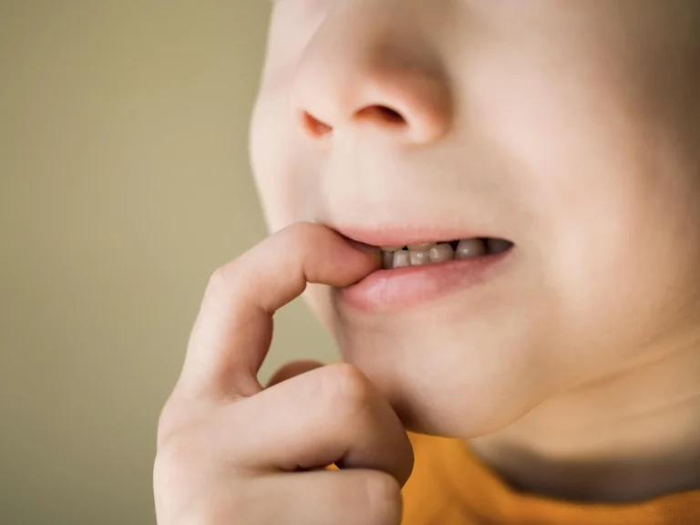Cómo prevenir la caries dental en niños