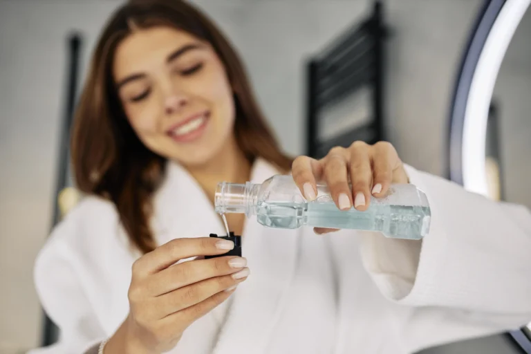 ¿Puedo utilizar un enjuague bucal con clorhexidina diariamente?