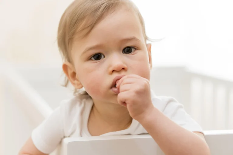 Chuparse El Dedo Y Su Impacto En La Salud Dental En Toledo