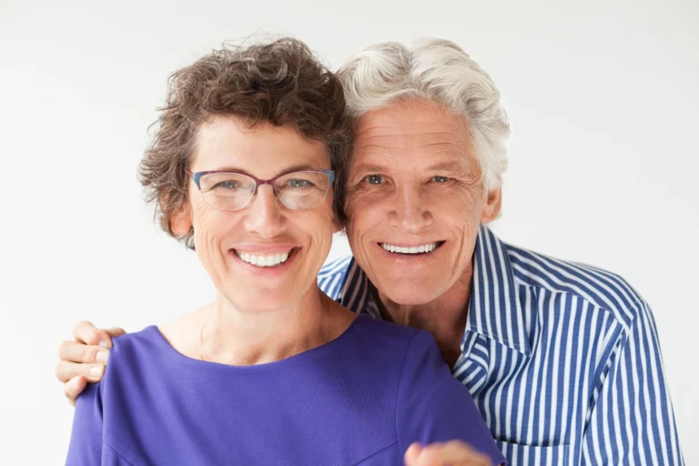 Implantes dentales en pacientes mayores: ¿hay edad límite?